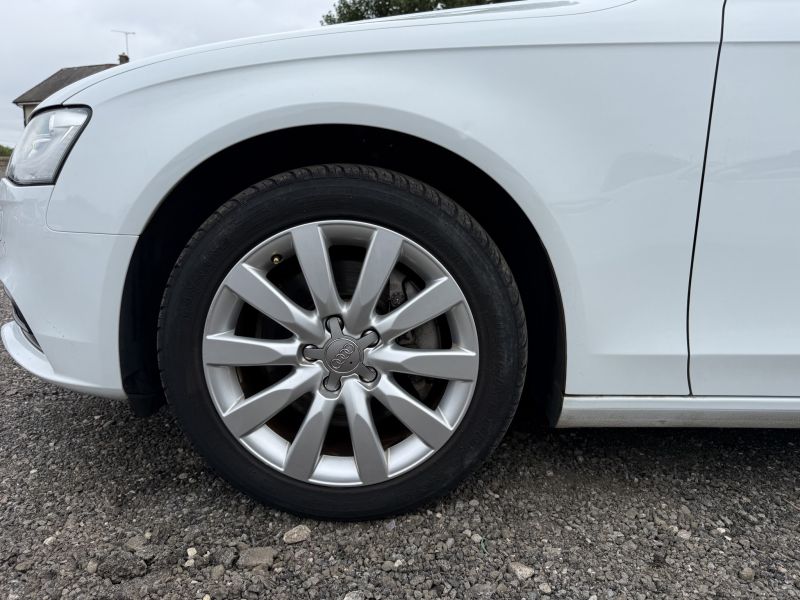 2015 AUDI A4 TFSI QUATTRO — photograph 12