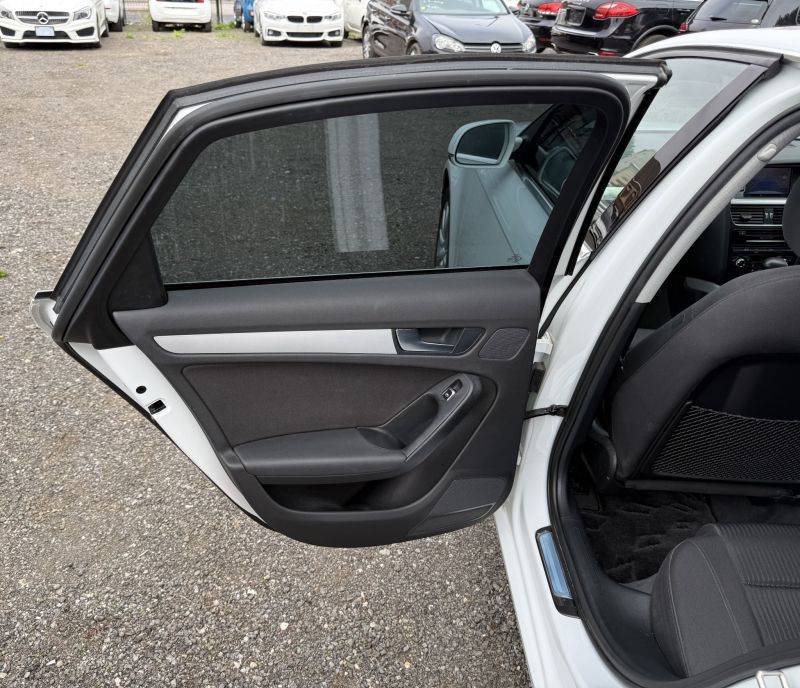 2015 AUDI A4 TFSI QUATTRO — photograph 26
