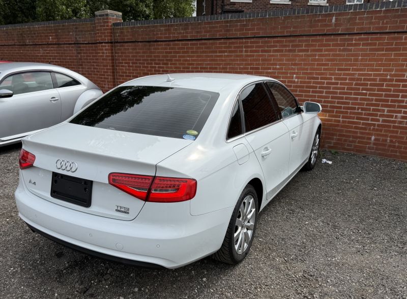 2015 AUDI A4 TFSI QUATTRO — photograph 32