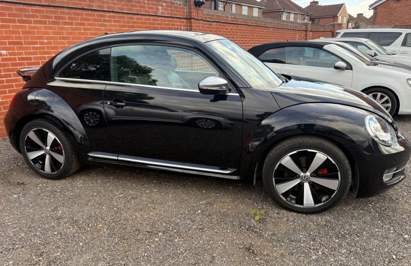 2013 VOLKSWAGEN THE BEETLE FENDER EDITION LEATHER TURBO — photograph 19