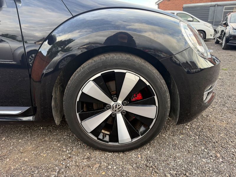 2013 VOLKSWAGEN THE BEETLE FENDER EDITION LEATHER TURBO — photograph 20