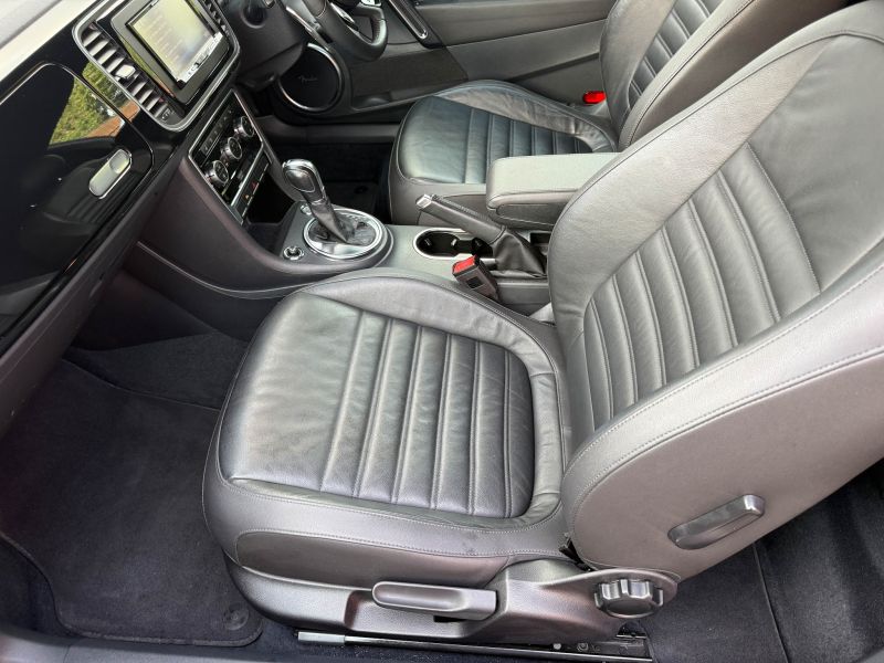 2013 VOLKSWAGEN THE BEETLE FENDER EDITION LEATHER TURBO — photograph 28