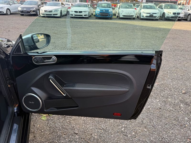 2013 VOLKSWAGEN THE BEETLE FENDER EDITION LEATHER TURBO — photograph 30