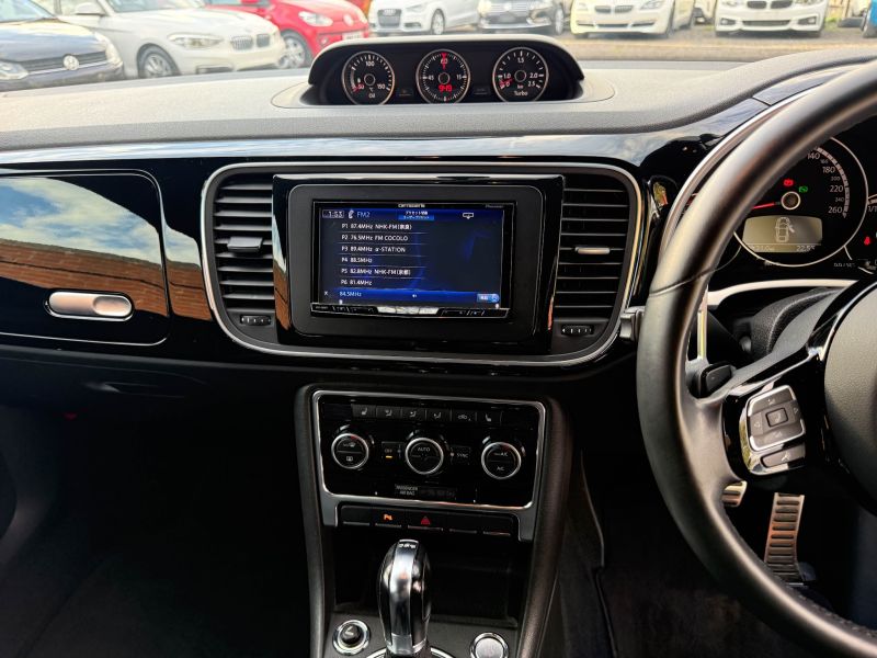 2013 VOLKSWAGEN THE BEETLE FENDER EDITION LEATHER TURBO — photograph 33