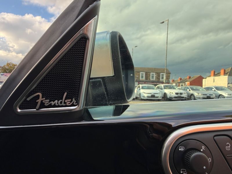 2013 VOLKSWAGEN THE BEETLE FENDER EDITION LEATHER TURBO — photograph 39