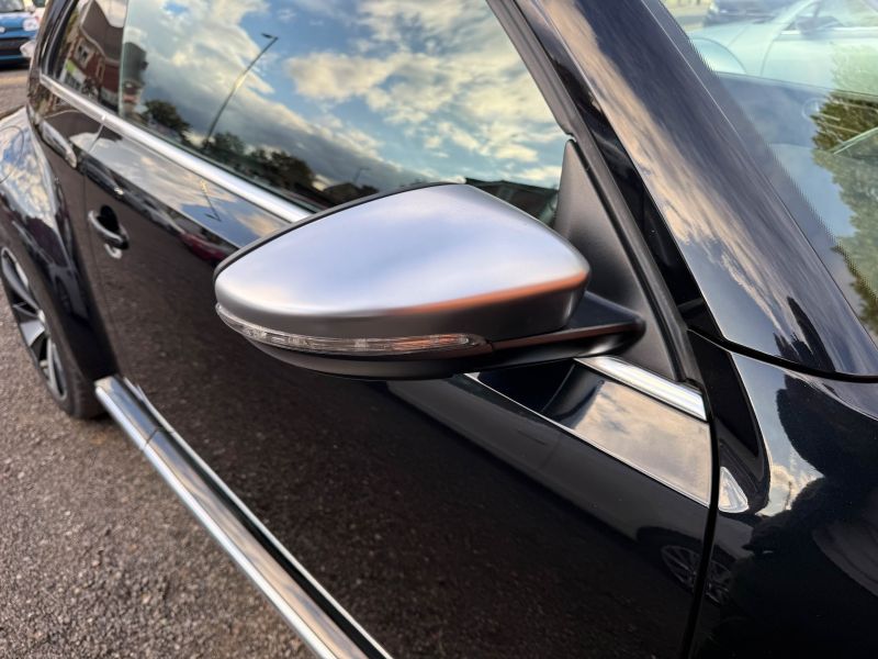 2013 VOLKSWAGEN THE BEETLE FENDER EDITION LEATHER TURBO — photograph 49