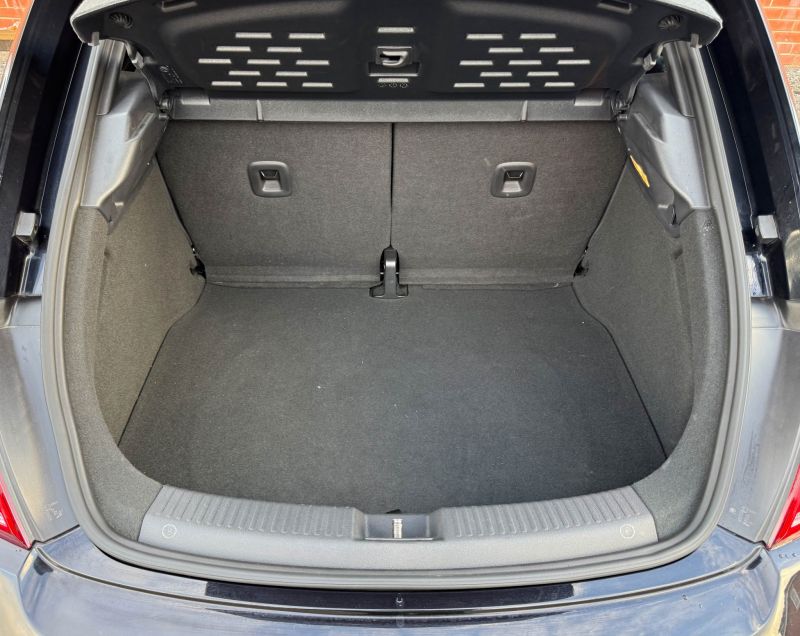 2013 VOLKSWAGEN THE BEETLE FENDER EDITION LEATHER TURBO — photograph 54