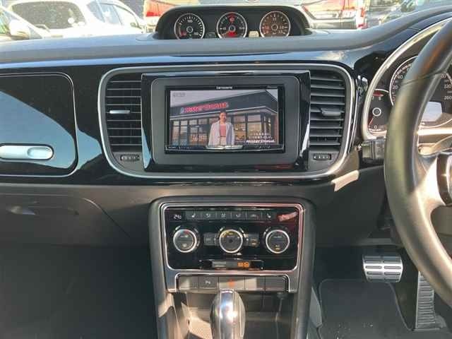 2013 VOLKSWAGEN THE BEETLE FENDER EDITION LEATHER TURBO — photograph 2