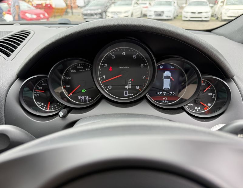 2013 PORSCHE CAYENNE BASE GRADE — photograph 16