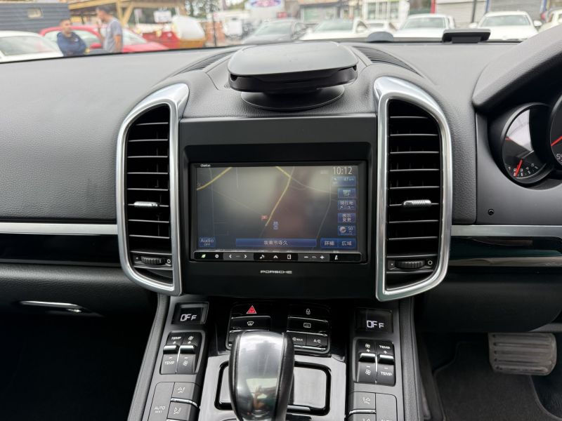 2013 PORSCHE CAYENNE BASE GRADE — photograph 17