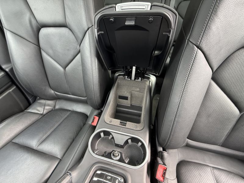 2013 PORSCHE CAYENNE BASE GRADE — photograph 36