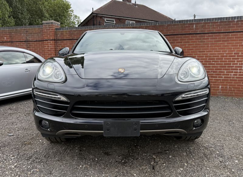 2013 PORSCHE CAYENNE BASE GRADE — photograph 5