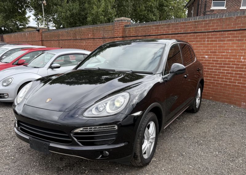 2013 PORSCHE CAYENNE BASE GRADE — photograph 7