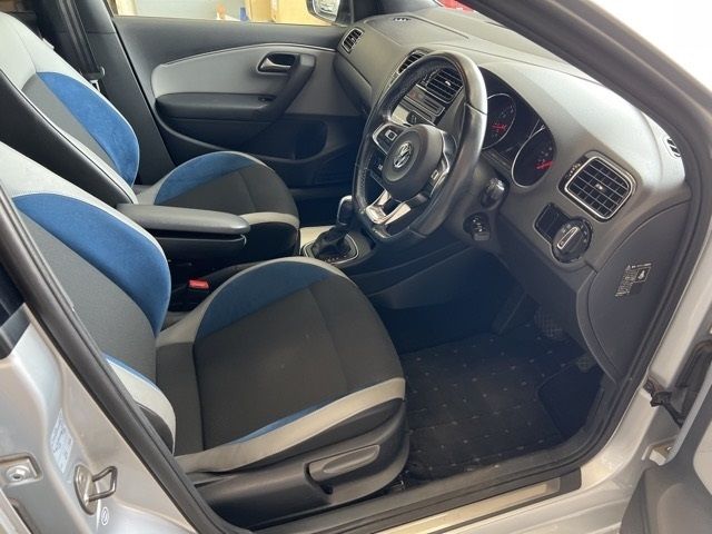2015 VOLKSWAGEN POLO BLUE GT — photograph 3