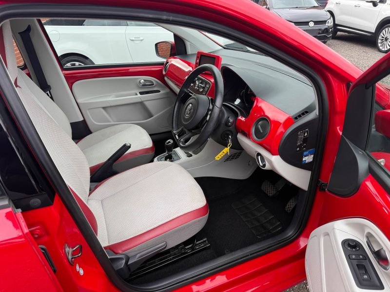 2012 VOLKSWAGEN UP HIGH — photograph 15