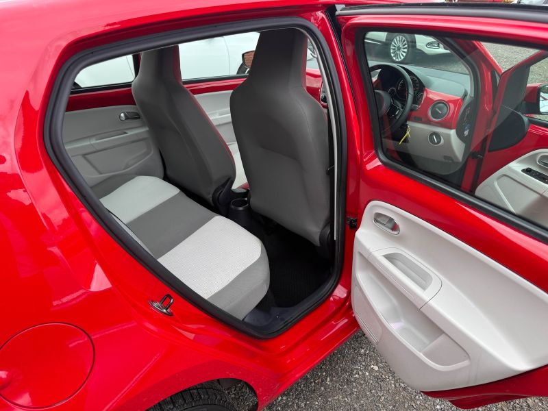 2012 VOLKSWAGEN UP HIGH — photograph 16