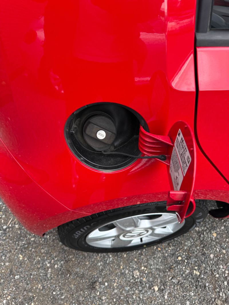 2012 VOLKSWAGEN UP HIGH — photograph 35