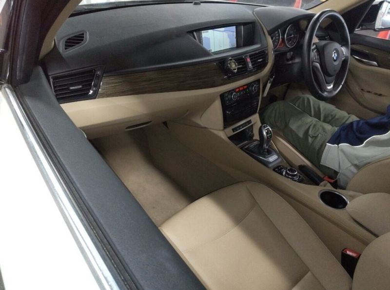 2013 BMW X1 S DRIVE 20I FASHIONISTA — photograph 2