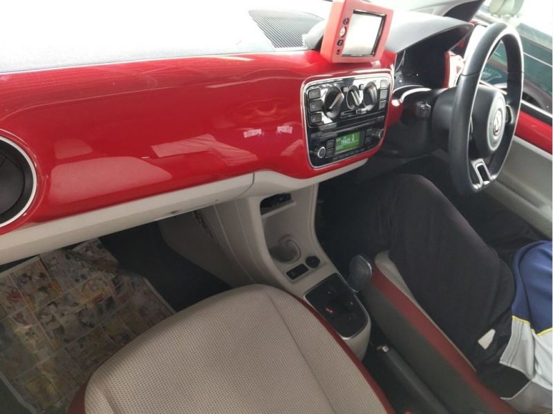 2015 VOLKSWAGEN UP HIGH UP — photograph 3