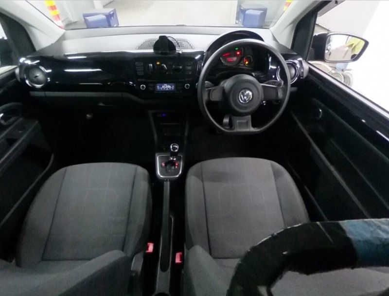 2013 VOLKSWAGEN UP MOVE UP — photograph 20