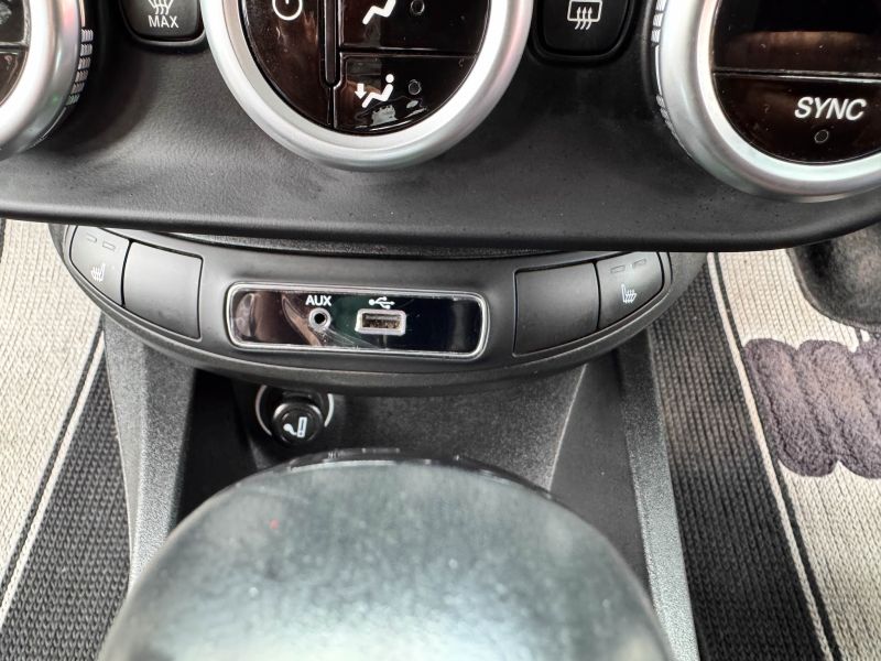 2015 FIAT 500X POP START PLUS — photograph 41