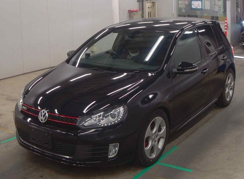 2011 VOLKSWAGEN GOLF GTI — photograph 7
