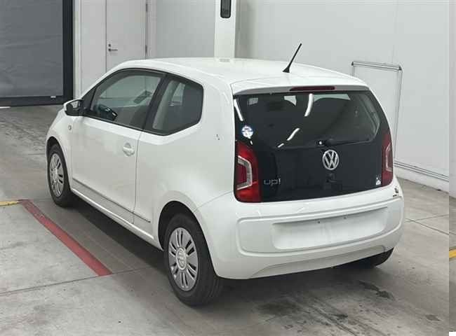 2015 VOLKSWAGEN UP MOVE UP — photograph 10