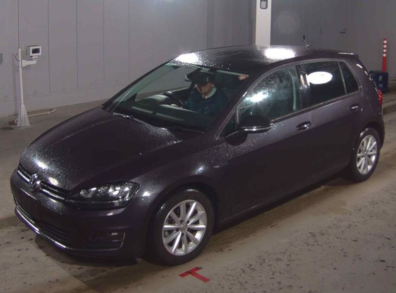 2015 VOLKSWAGEN GOLF LOUNGE — photograph 2