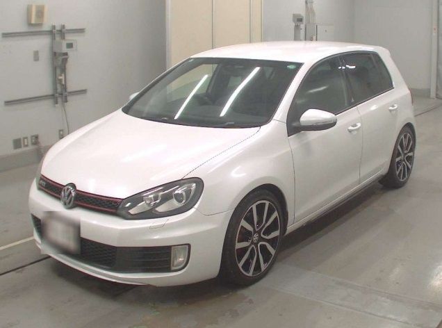 2011 VOLKSWAGEN GOLF GTI GTI — photograph 2
