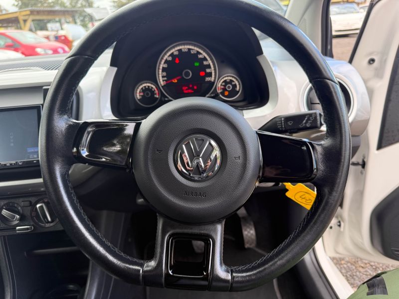 2016 VOLKSWAGEN UP HIGH UP — photograph 18