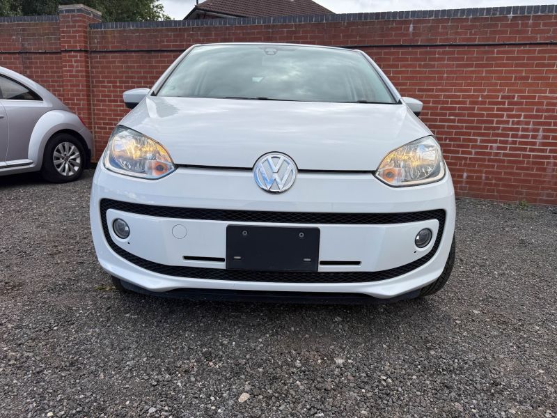 2016 VOLKSWAGEN UP HIGH UP — photograph 8