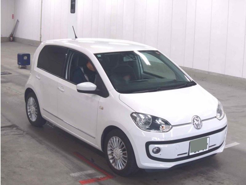 2016 VOLKSWAGEN UP HIGH UP — photograph 2