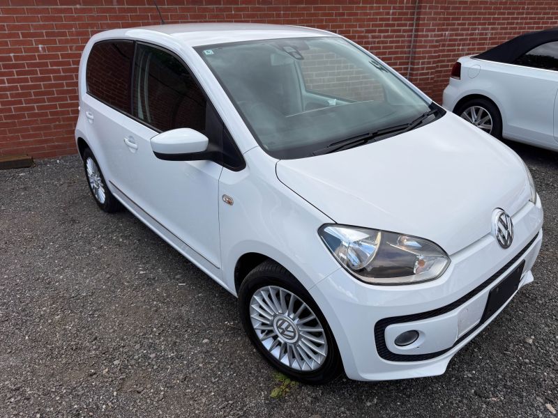 2016 VOLKSWAGEN UP HIGH UP — photograph 9