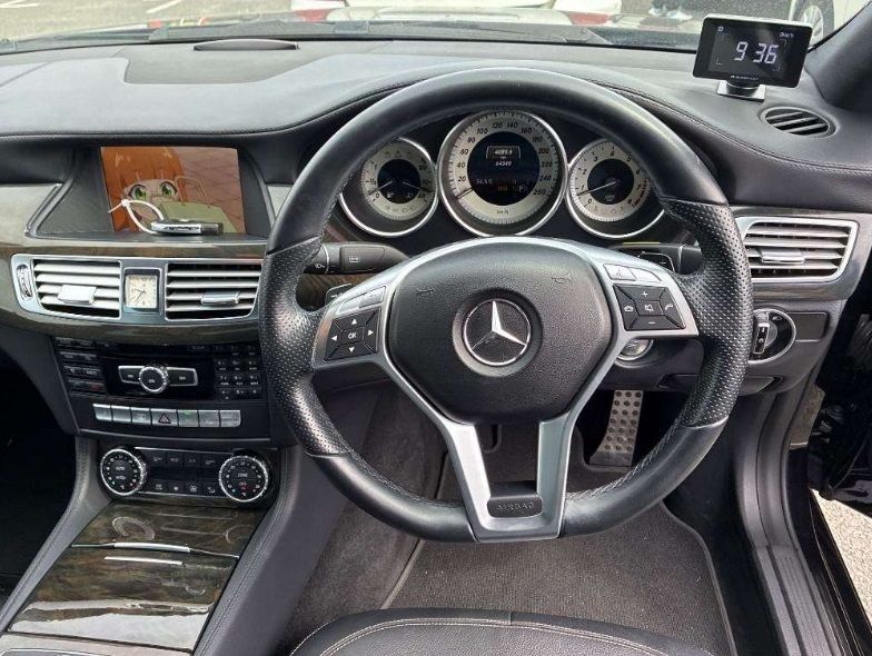 2013 MERCEDES CLS CLASS CLS350 AMG Sport Package — photograph 3