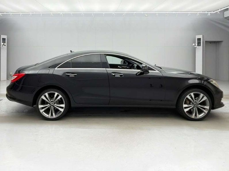 2013 MERCEDES CLS CLASS CLS350 AMG Sport Package — photograph 7