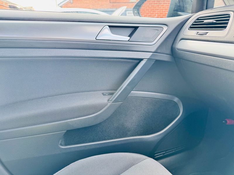 2014 VOLKSWAGEN GOLF TSI TRENDLINE BMT — photograph 13