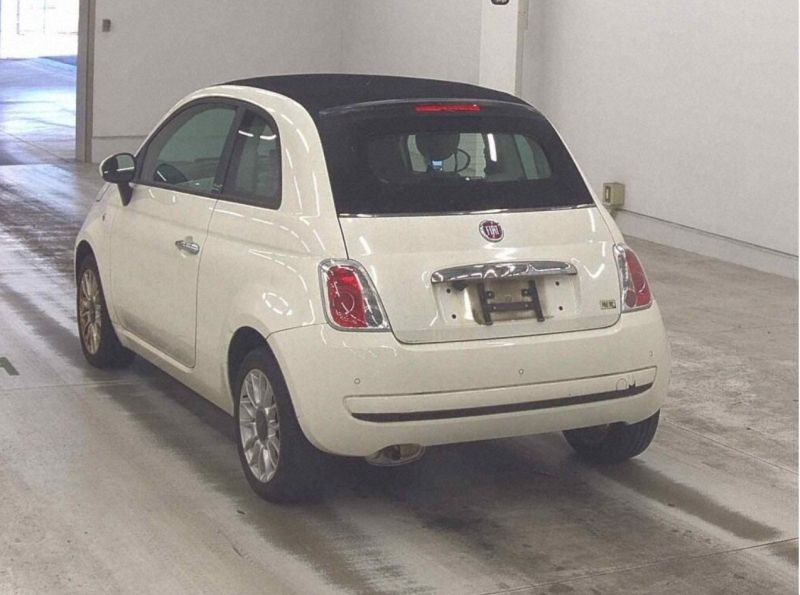 2014 FIAT 500C POP — photograph 6