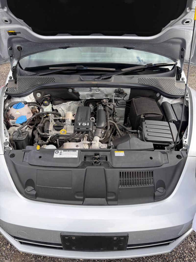 2015 VOLKSWAGEN THE BEETLE DESIGN — photograph 23