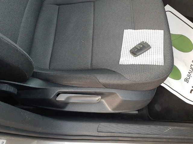 2015 VOLKSWAGEN GOLF TSI COMFORT LINE BLUE MOTION — photograph 5
