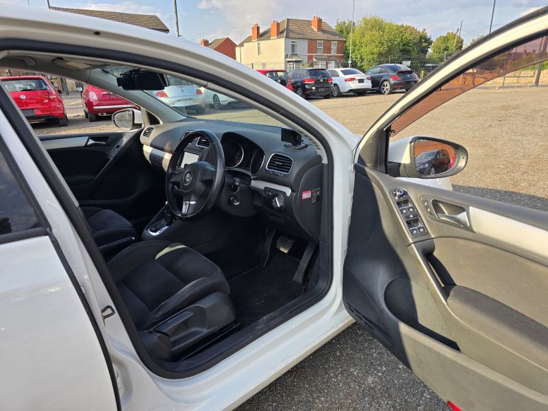 2012 VOLKSWAGEN GOLF TSI COMFORTLINE PREMIUM ED — photograph 10