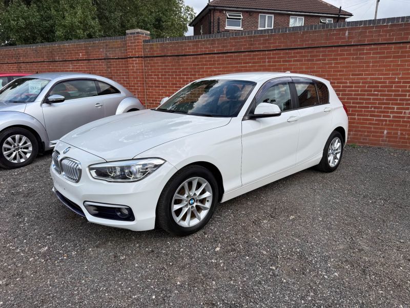 2015 BMW 1 SERIES 118i STYLE — photograph 16