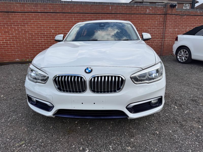 2015 BMW 1 SERIES 118i STYLE — photograph 8
