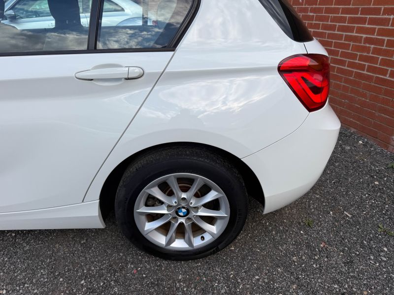 2015 BMW 1 SERIES 118i STYLE — photograph 31