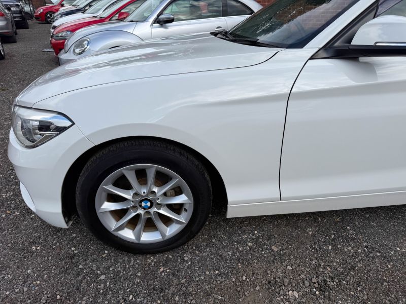 2015 BMW 1 SERIES 118i STYLE — photograph 32