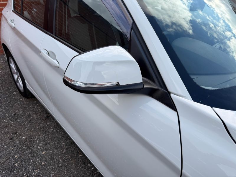 2015 BMW 1 SERIES 118i STYLE — photograph 34
