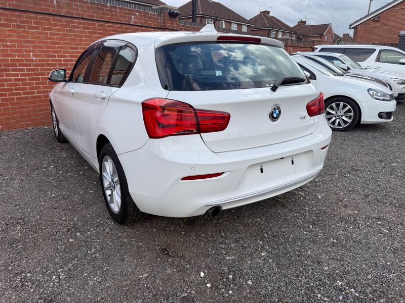 2015 BMW 1 SERIES 118i STYLE — photograph 41