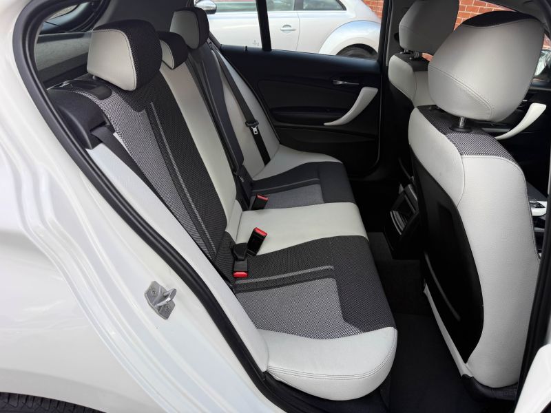 2015 BMW 1 SERIES 118i STYLE — photograph 47