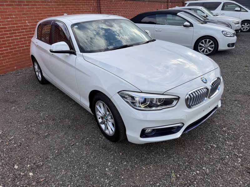 2015 BMW 1 SERIES 118i STYLE — photograph 11