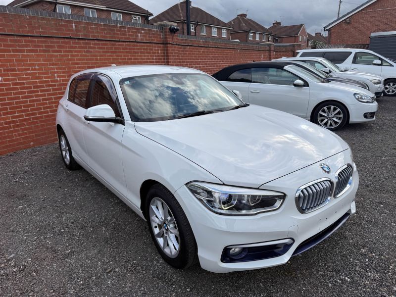 2015 BMW 1 SERIES 118i STYLE — photograph 12