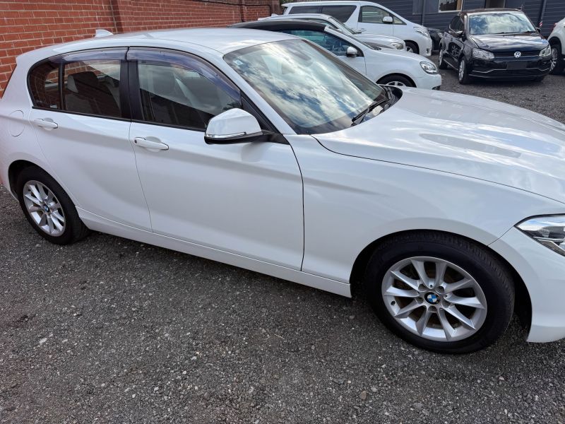 2015 BMW 1 SERIES 118i STYLE — photograph 13